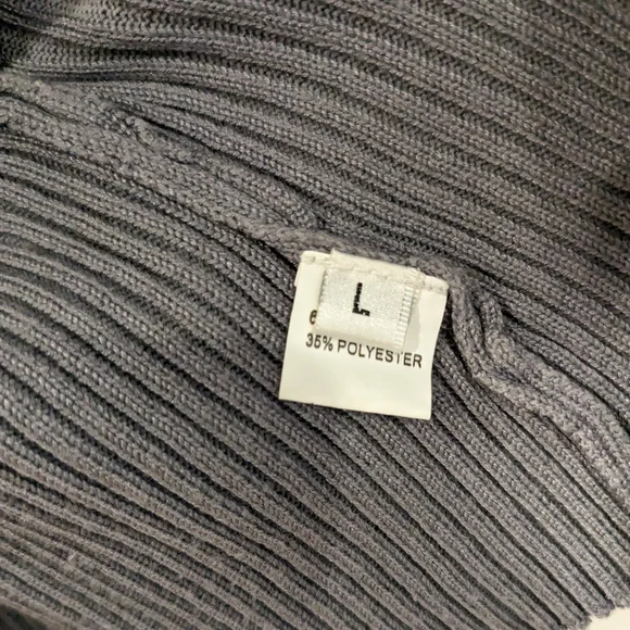 AMANAALUX High neck twisted cut out knit top - Picture 5 of 6